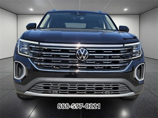 used 2025 Volkswagen Atlas car, priced at $38,956