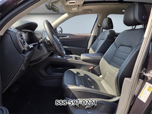 used 2025 Volkswagen Atlas car, priced at $38,956