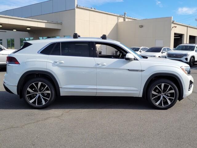 new 2025 Volkswagen Atlas Cross Sport car