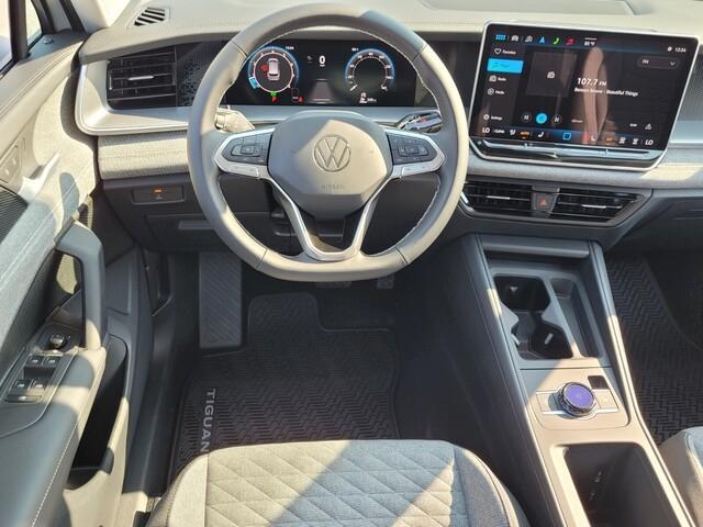 new 2025 Volkswagen Tiguan car, priced at $29,827
