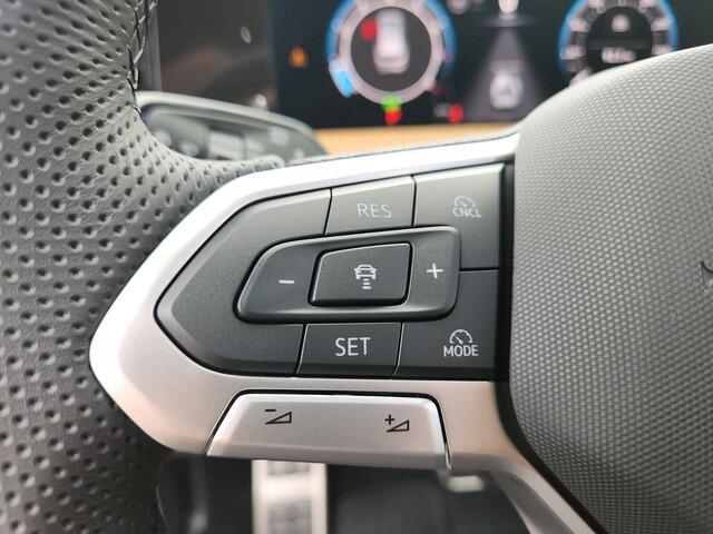 new 2025 Volkswagen Tiguan car, priced at $42,641