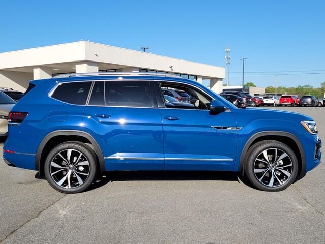 new 2025 Volkswagen Atlas car, priced at $51,402
