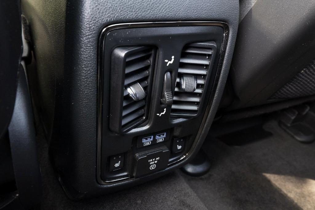used 2018 Jeep Grand Cherokee car, priced at $19,500