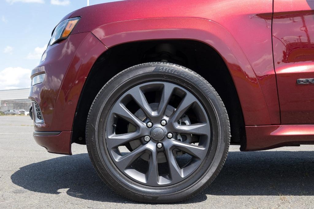 used 2018 Jeep Grand Cherokee car, priced at $19,995