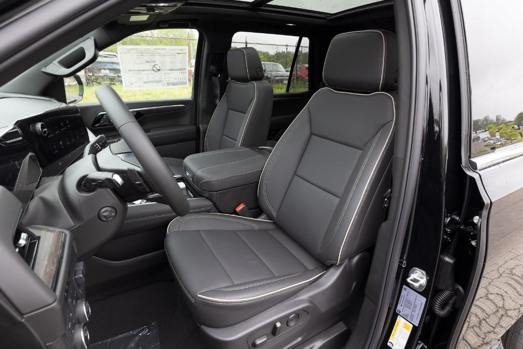 new 2025 Chevrolet Tahoe car, priced at $74,921