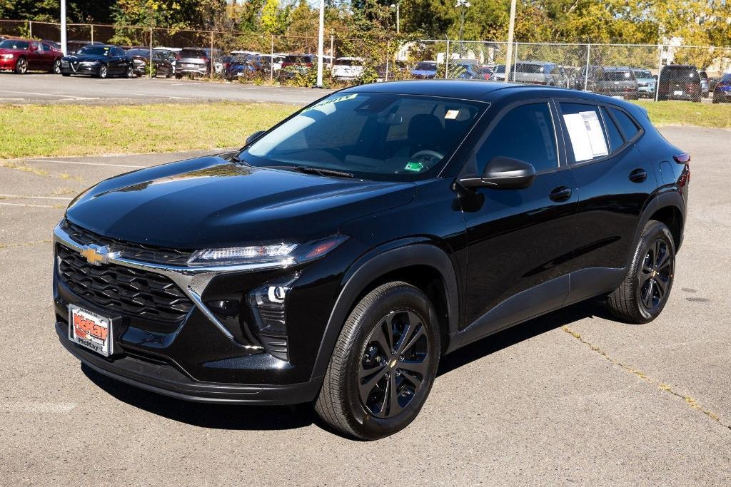 used 2024 Chevrolet Trax car, priced at $20,000