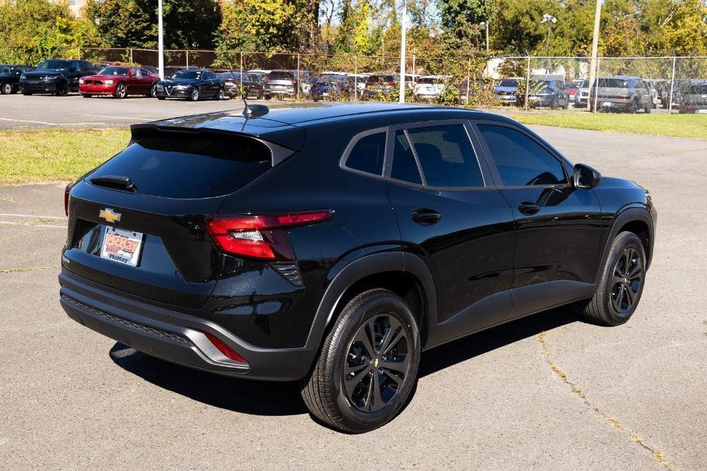 used 2024 Chevrolet Trax car, priced at $20,000