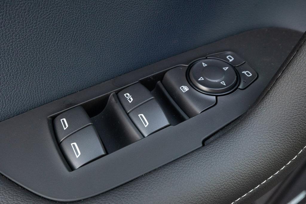 new 2025 Chevrolet Blazer car, priced at $44,884