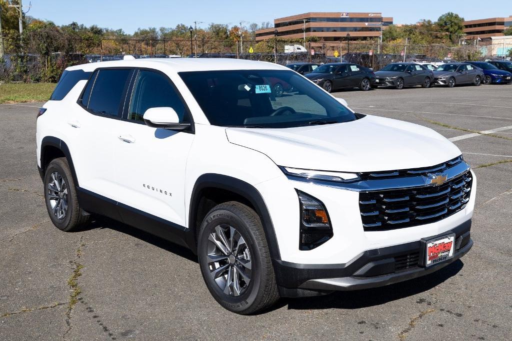 new 2026 Chevrolet Equinox car, priced at $29,000