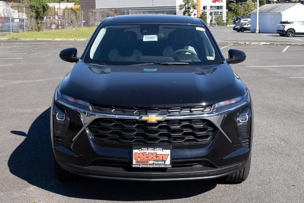 new 2025 Chevrolet Trax car, priced at $21,440