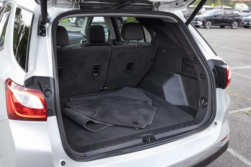 used 2021 Chevrolet Equinox car, priced at $17,000