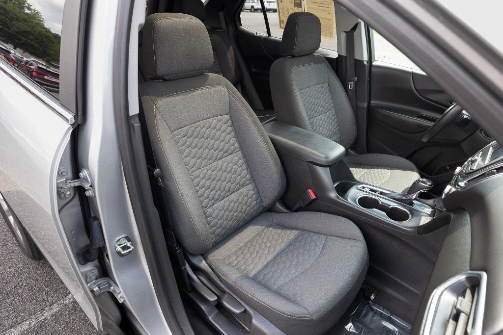 used 2021 Chevrolet Equinox car, priced at $17,000