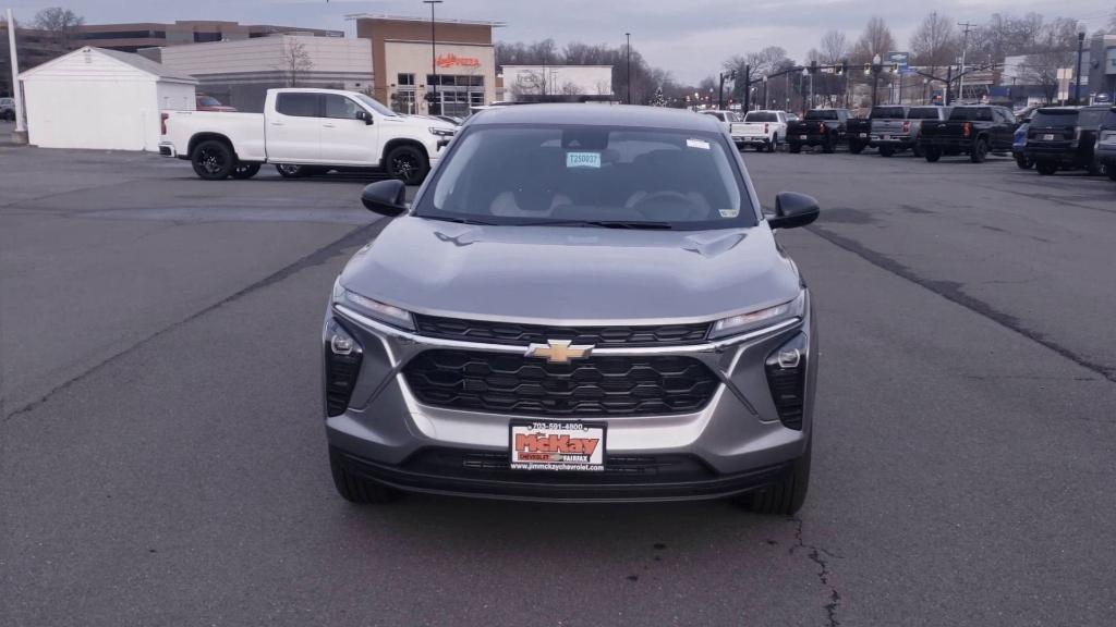 new 2025 Chevrolet Trax car, priced at $20,445