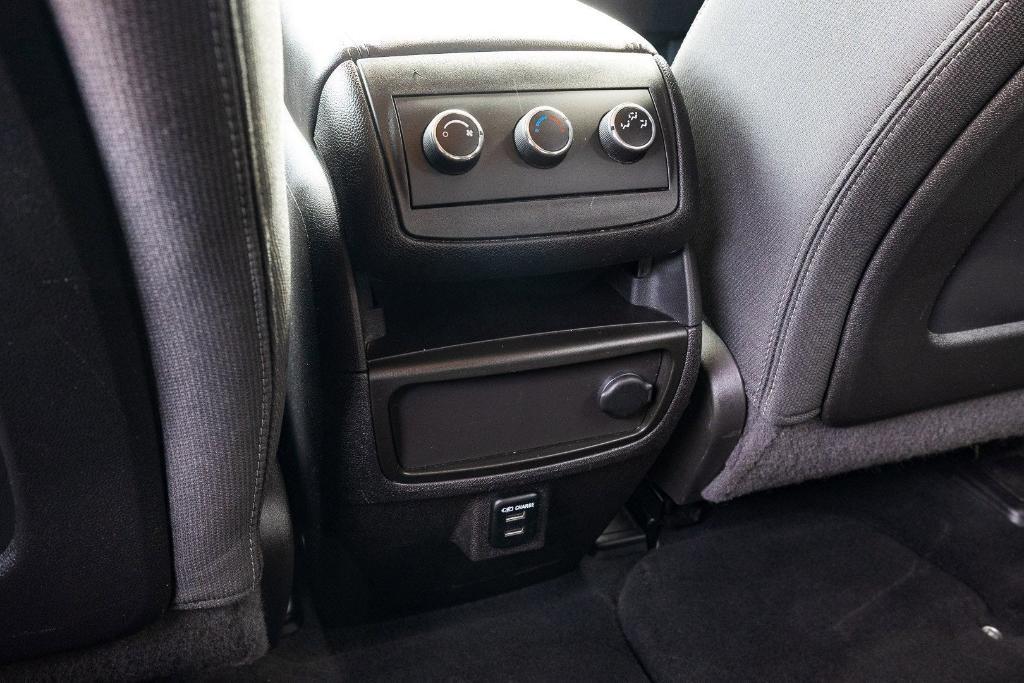 used 2015 Chevrolet Traverse car, priced at $11,000