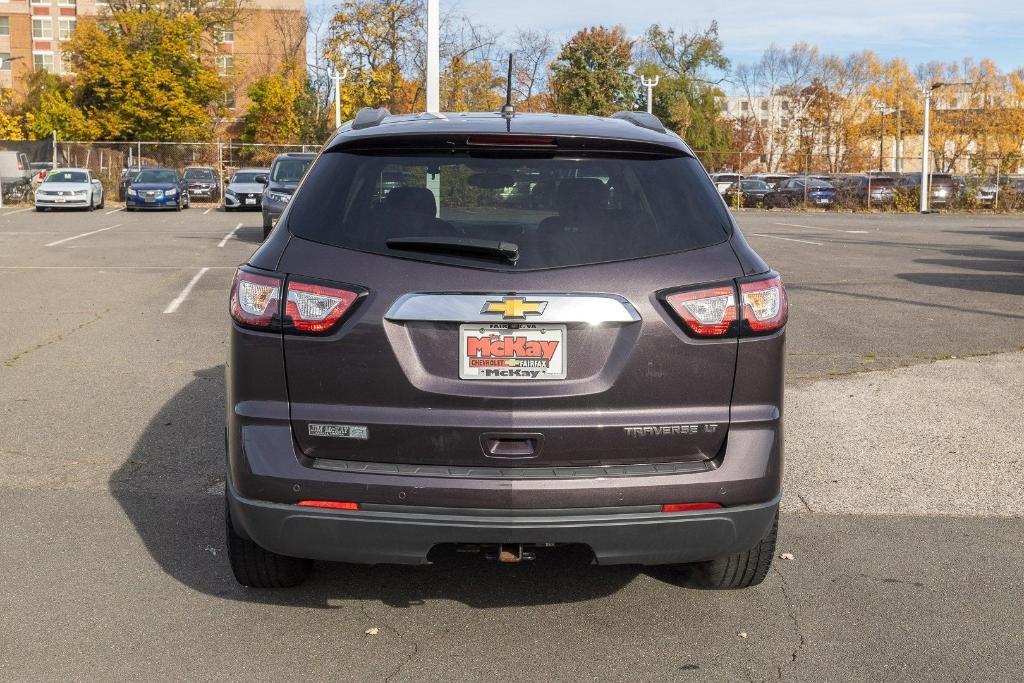 used 2015 Chevrolet Traverse car, priced at $11,000