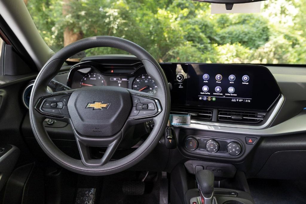 new 2025 Chevrolet Trax car, priced at $21,240