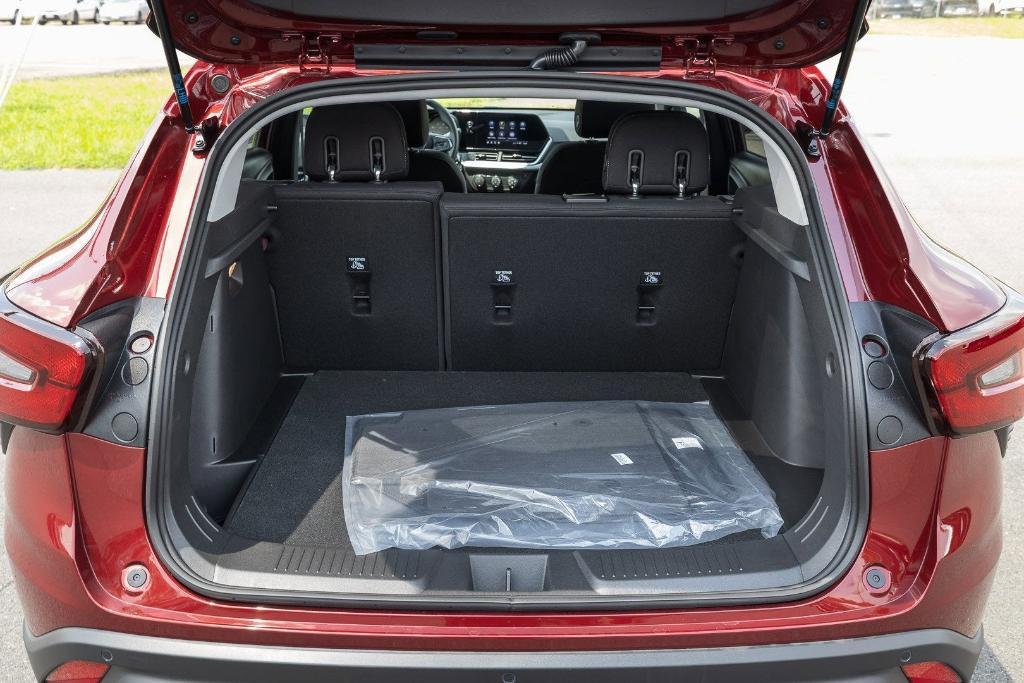 new 2025 Chevrolet Trax car, priced at $21,240