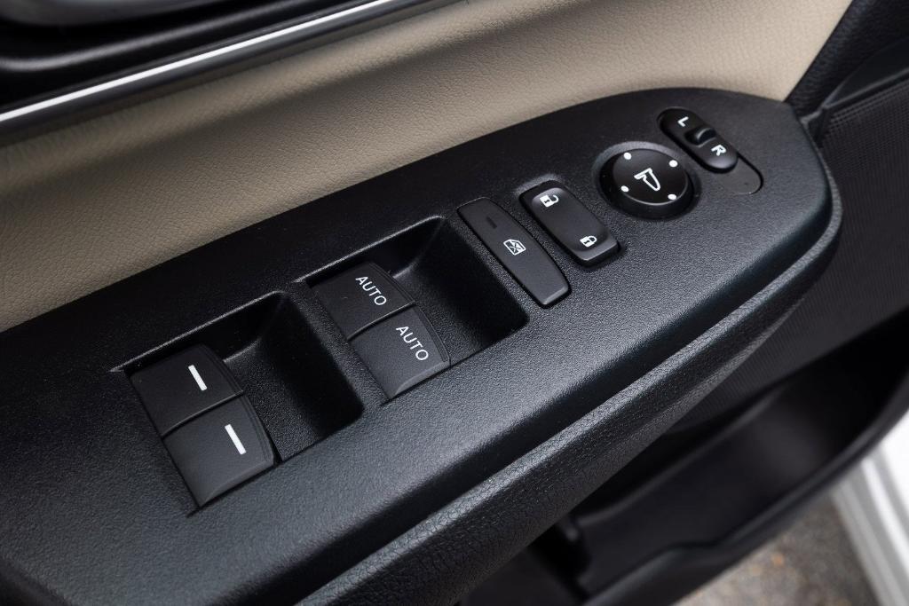 used 2019 Honda CR-V car, priced at $20,000