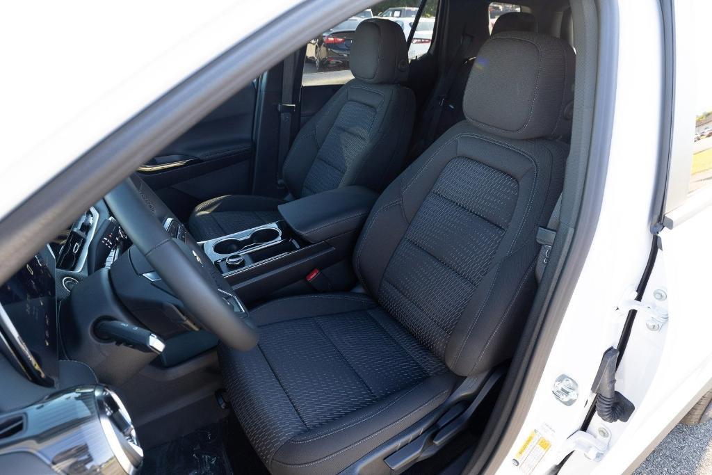 new 2026 Chevrolet Equinox car, priced at $29,999