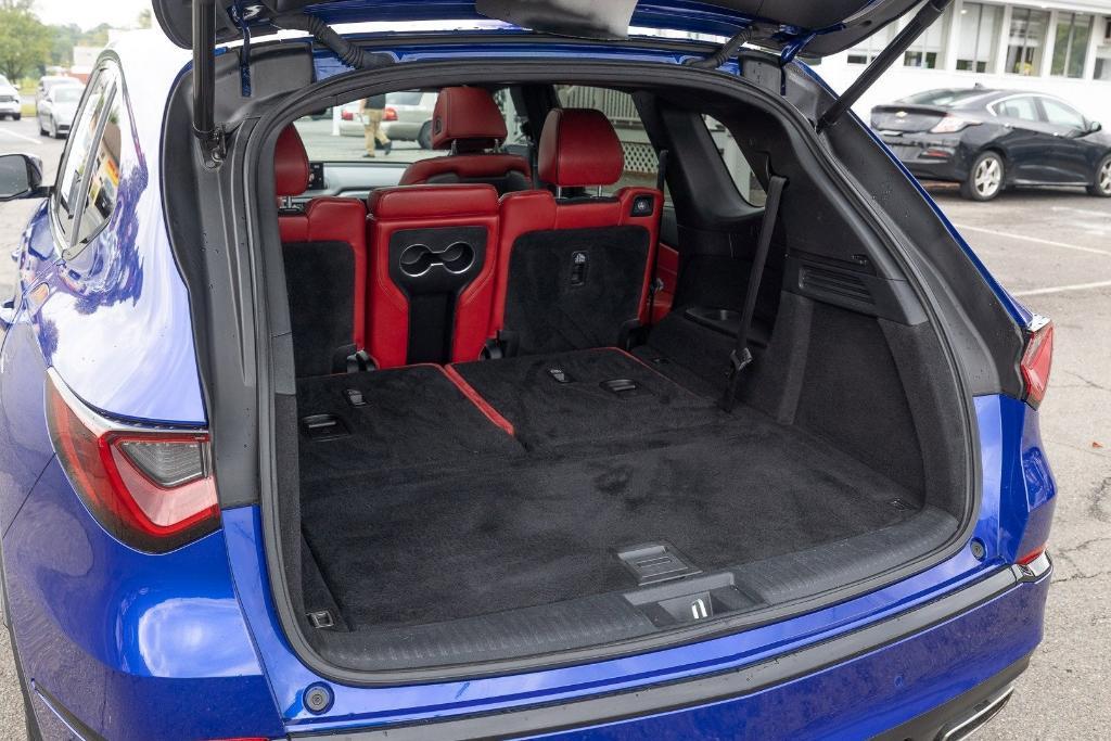 used 2022 Acura MDX car, priced at $39,476