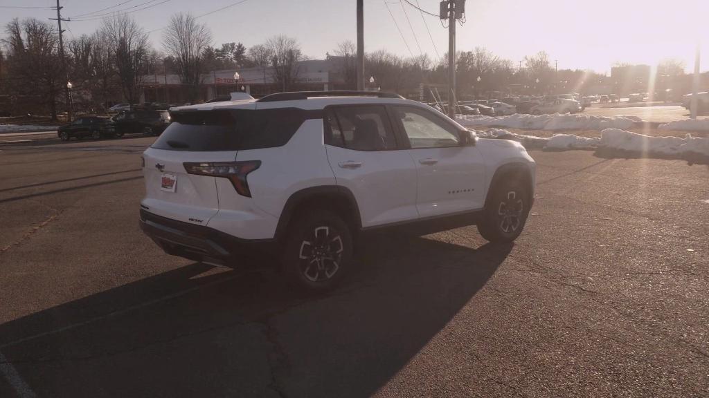 new 2025 Chevrolet Equinox car, priced at $37,179