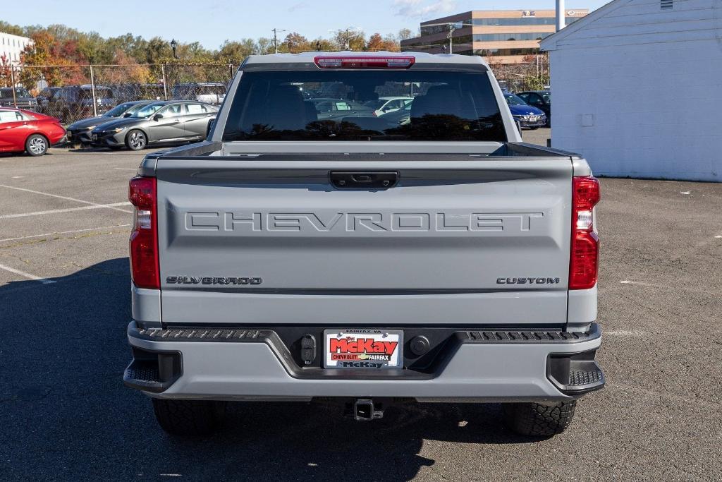 new 2025 Chevrolet Silverado 1500 car, priced at $42,000