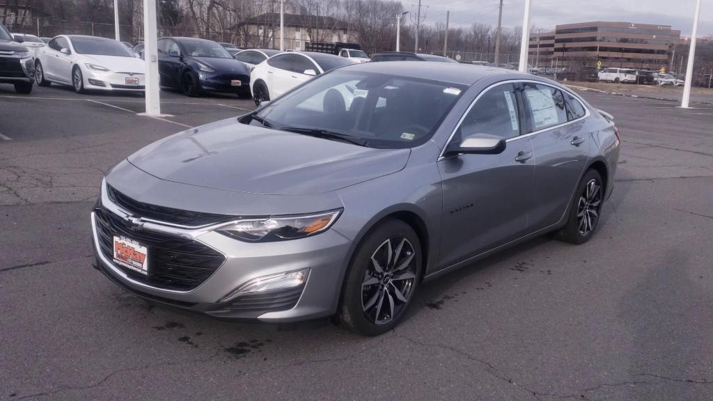 new 2025 Chevrolet Malibu car, priced at $27,445