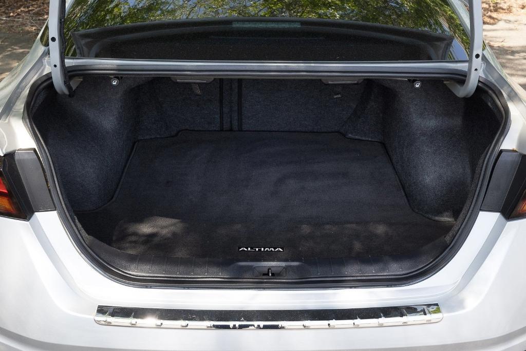 used 2023 Nissan Altima car, priced at $21,500