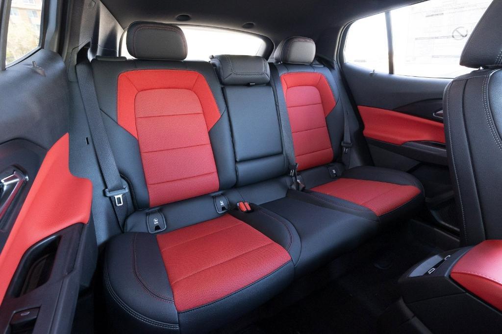 new 2025 Chevrolet Equinox EV car, priced at $38,056