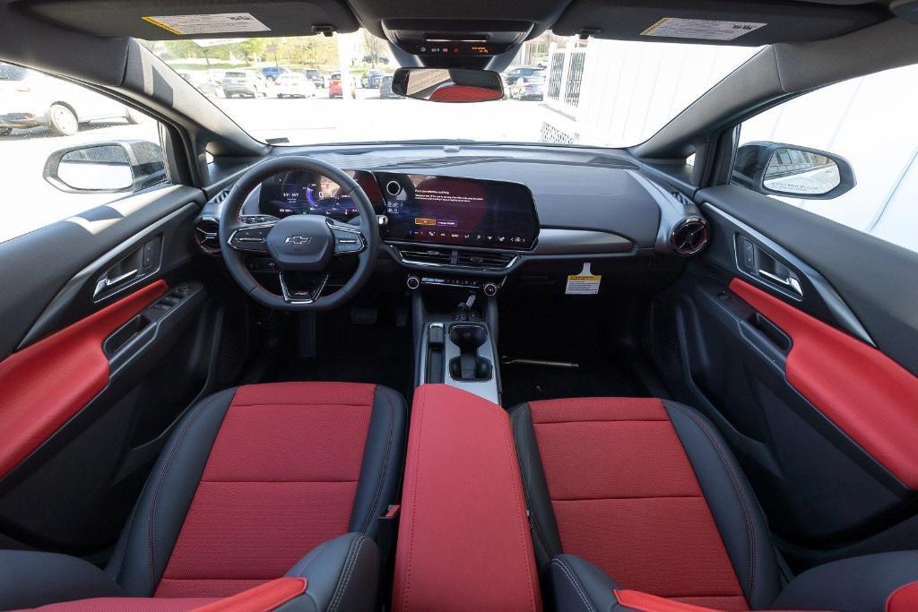 new 2025 Chevrolet Equinox EV car, priced at $38,056