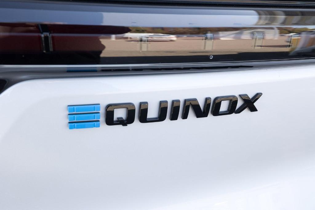 new 2025 Chevrolet Equinox EV car, priced at $38,056
