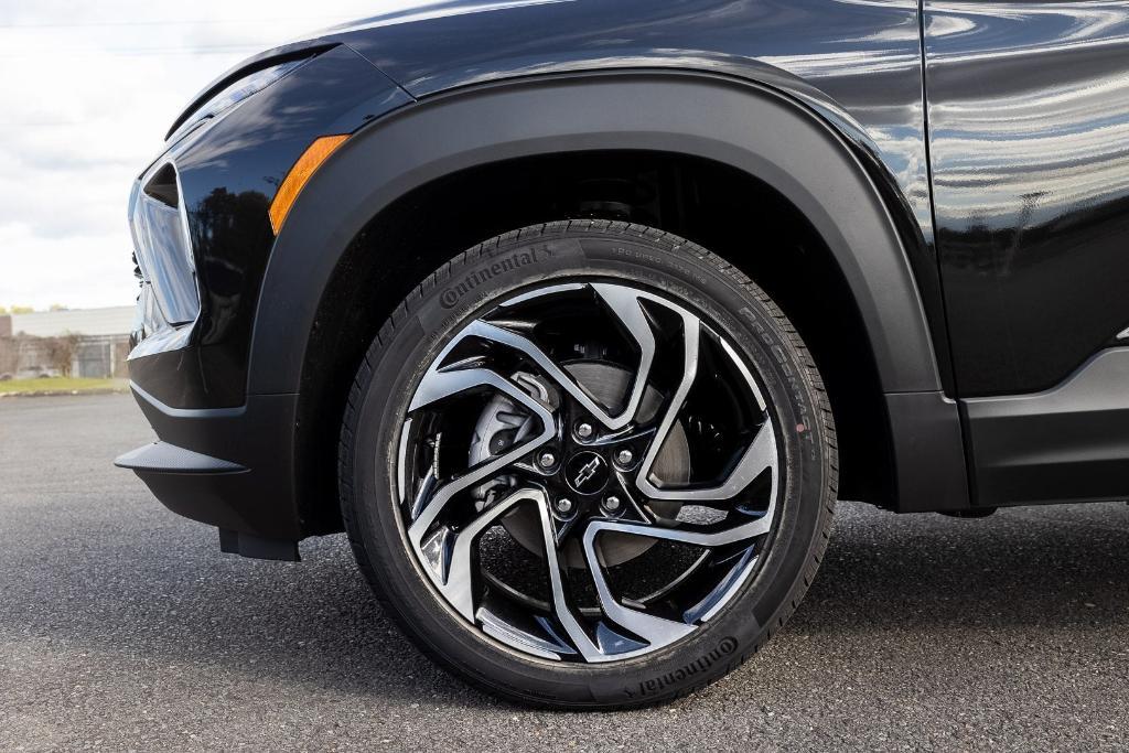 new 2025 Chevrolet TrailBlazer car, priced at $33,680