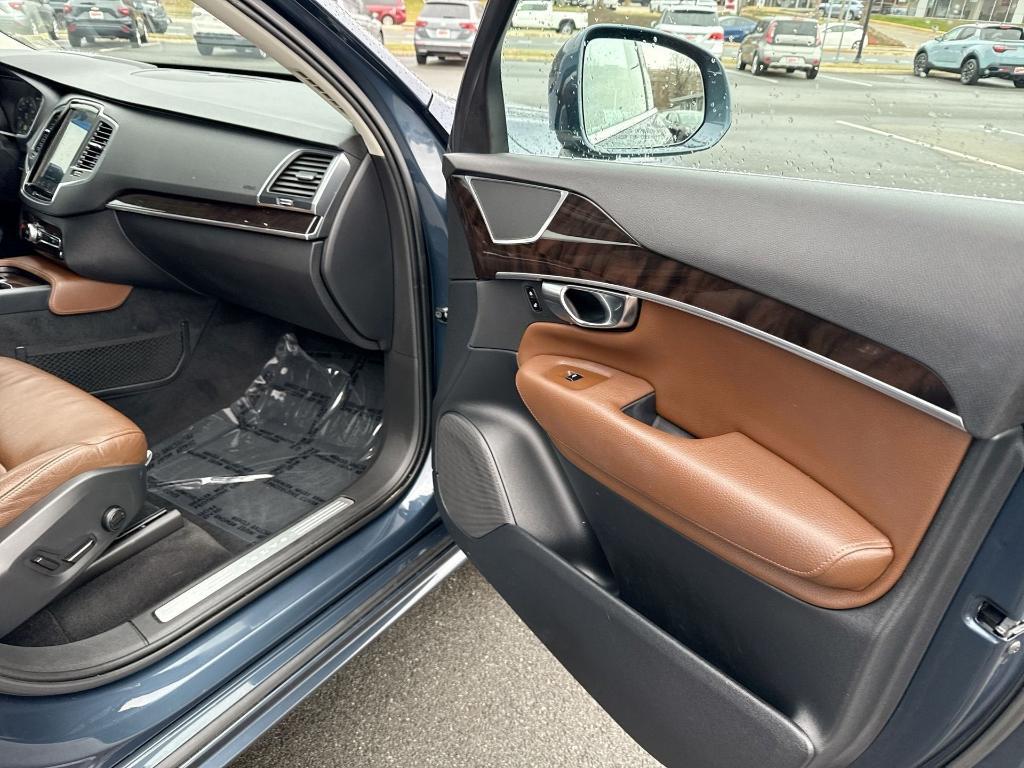 used 2019 Volvo XC90 car, priced at $23,859