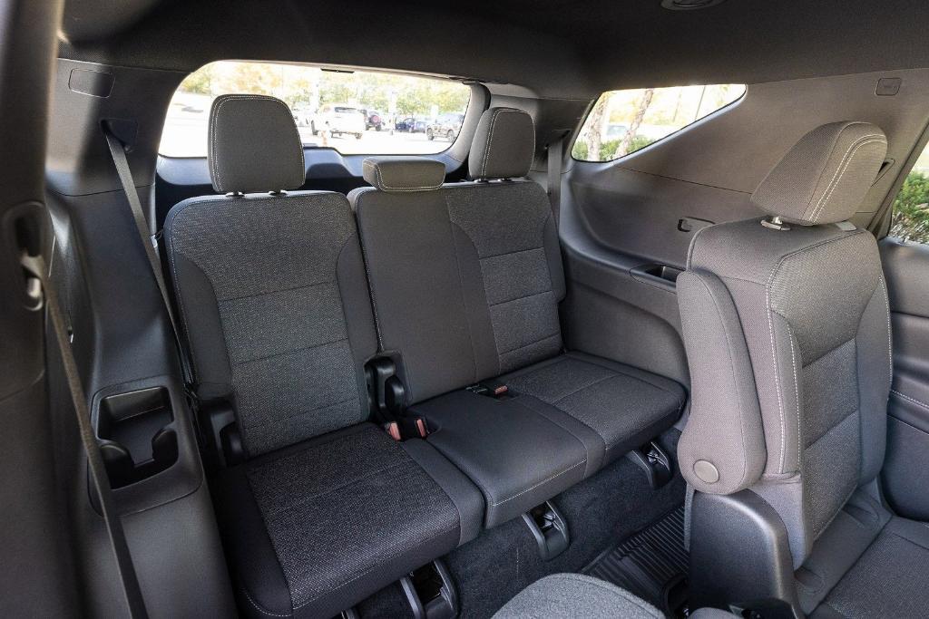 new 2026 Chevrolet Traverse car, priced at $45,471