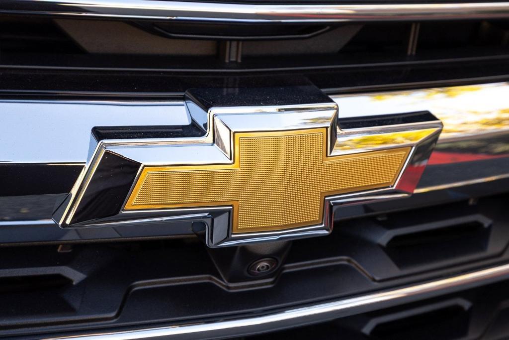 new 2026 Chevrolet Traverse car, priced at $45,471