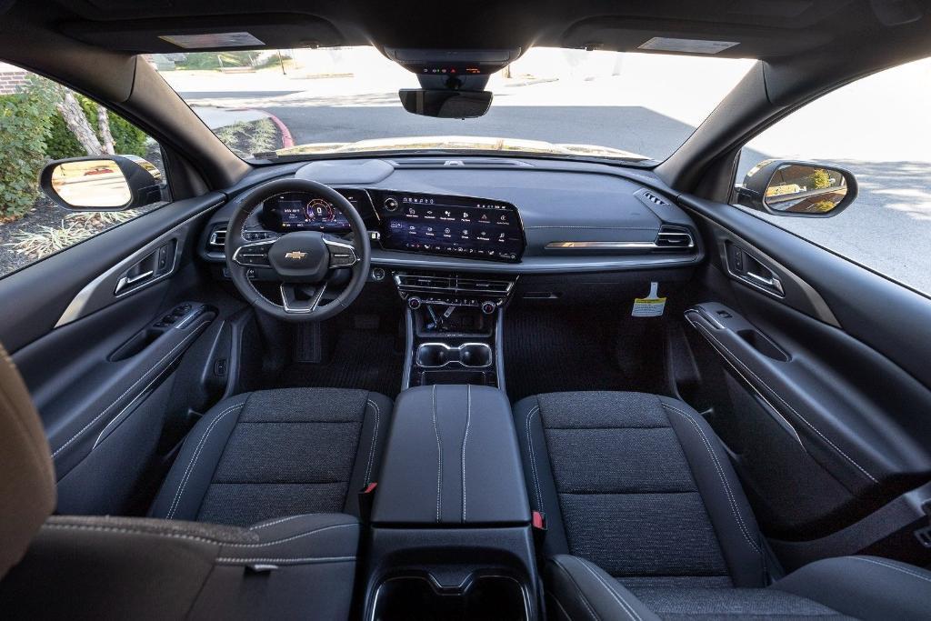 new 2026 Chevrolet Traverse car, priced at $45,471