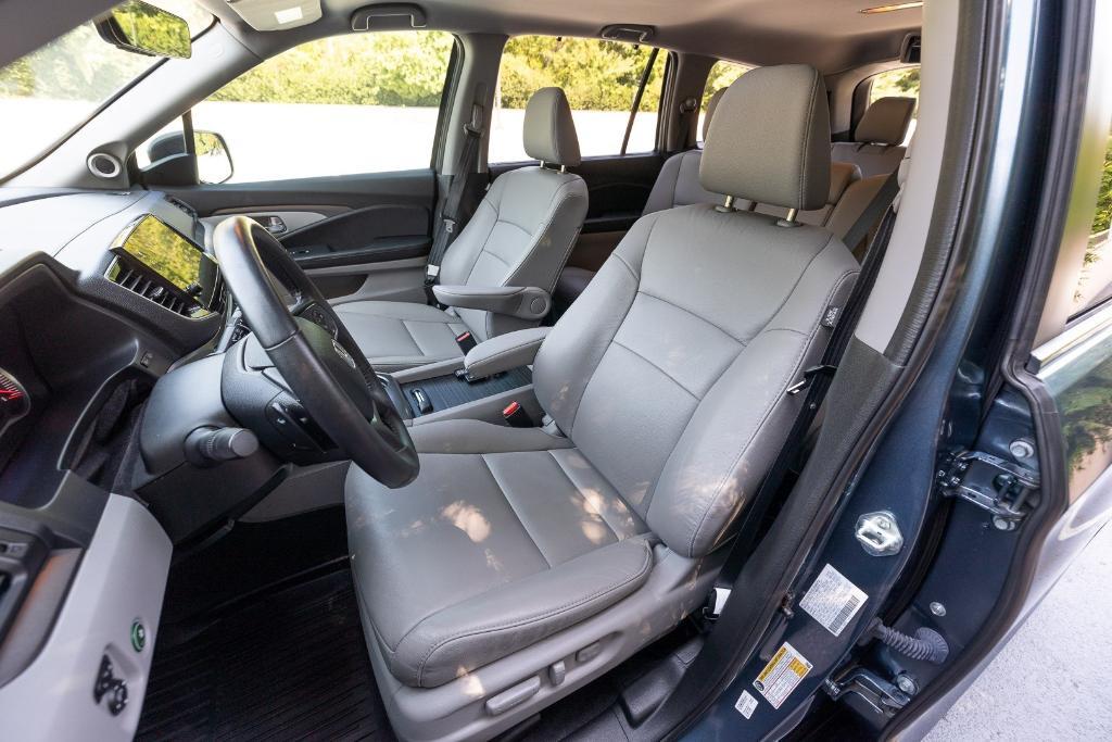 used 2022 Honda Pilot car, priced at $28,700
