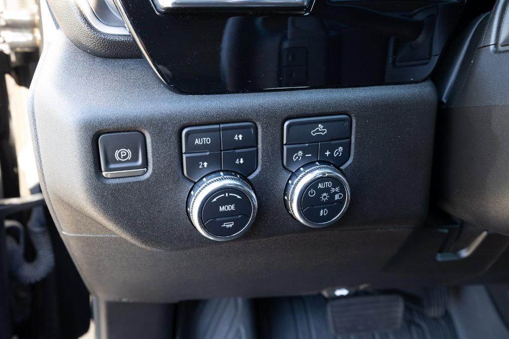 used 2023 GMC Sierra 1500 car, priced at $41,000