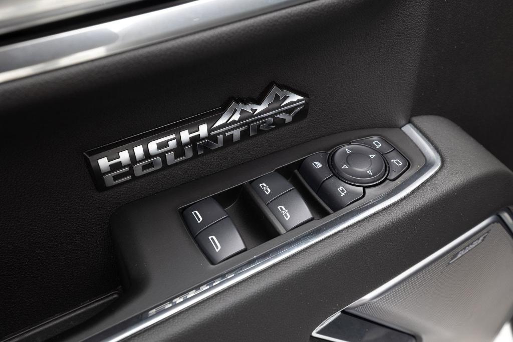 used 2025 Chevrolet Silverado 1500 car, priced at $62,000