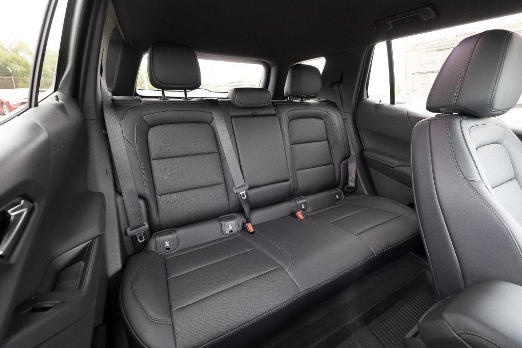 new 2026 Chevrolet Equinox car, priced at $35,850