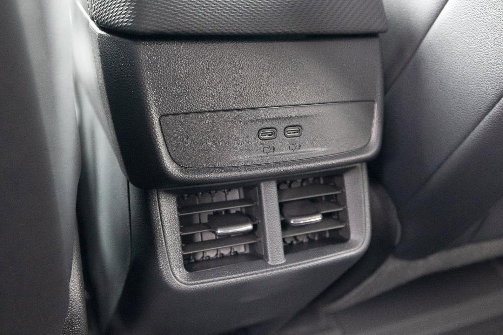 new 2026 Chevrolet Equinox car, priced at $35,850