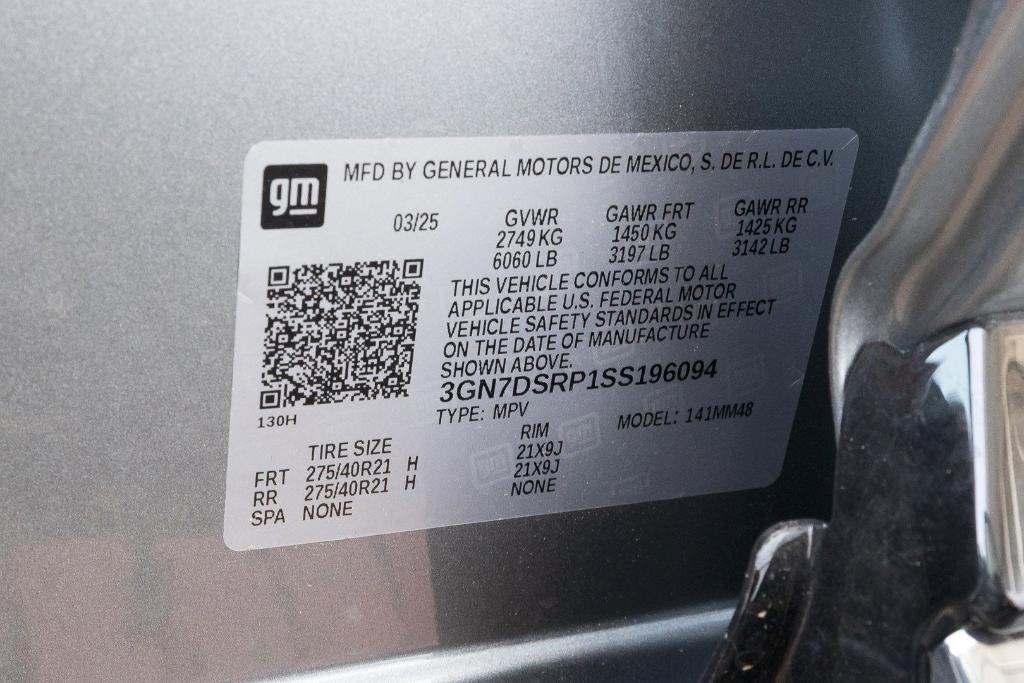 new 2025 Chevrolet Equinox EV car, priced at $37,061