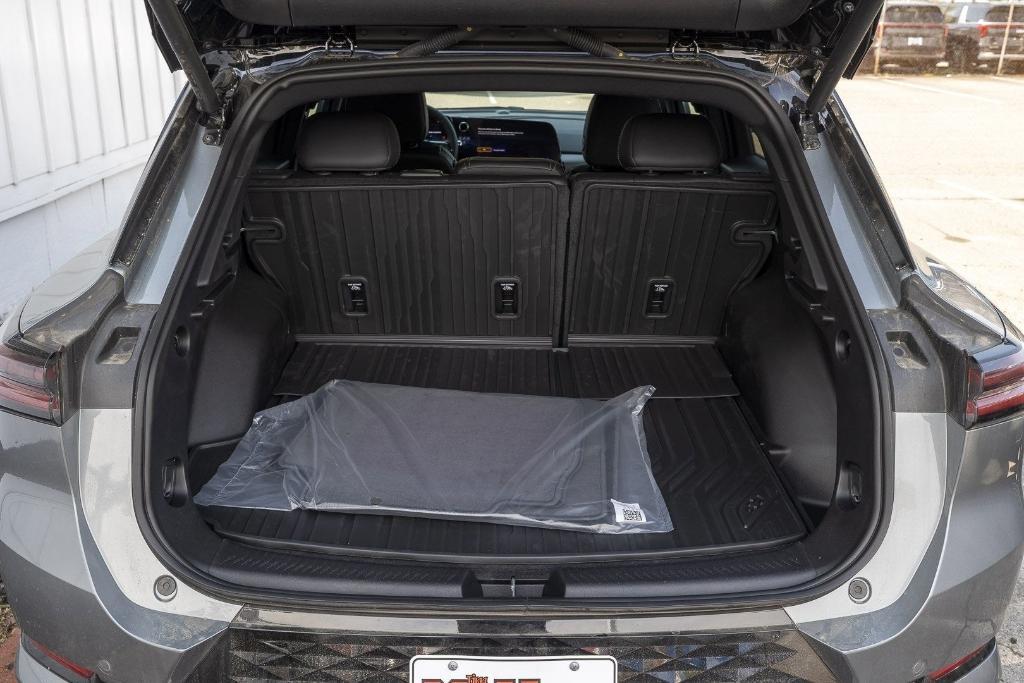 new 2025 Chevrolet Equinox EV car, priced at $37,061