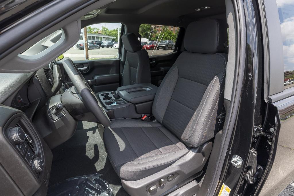 new 2025 Chevrolet Silverado 1500 car, priced at $44,550