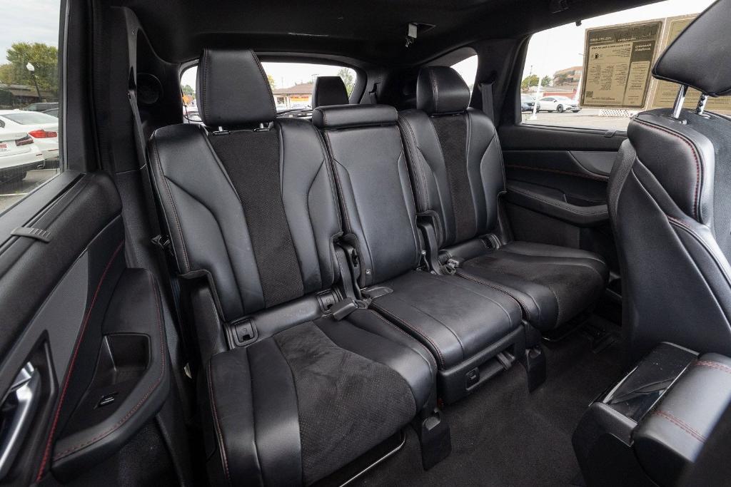 used 2022 Acura MDX car, priced at $38,000