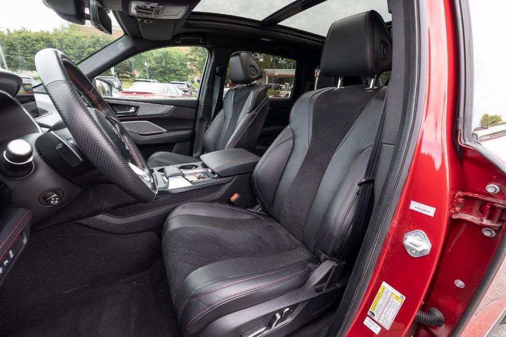 used 2022 Acura MDX car, priced at $38,000