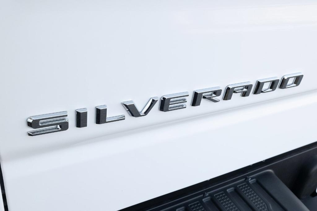 new 2025 Chevrolet Silverado 1500 car, priced at $33,980