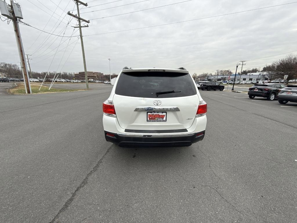 used 2013 Toyota Highlander car, priced at $13,585