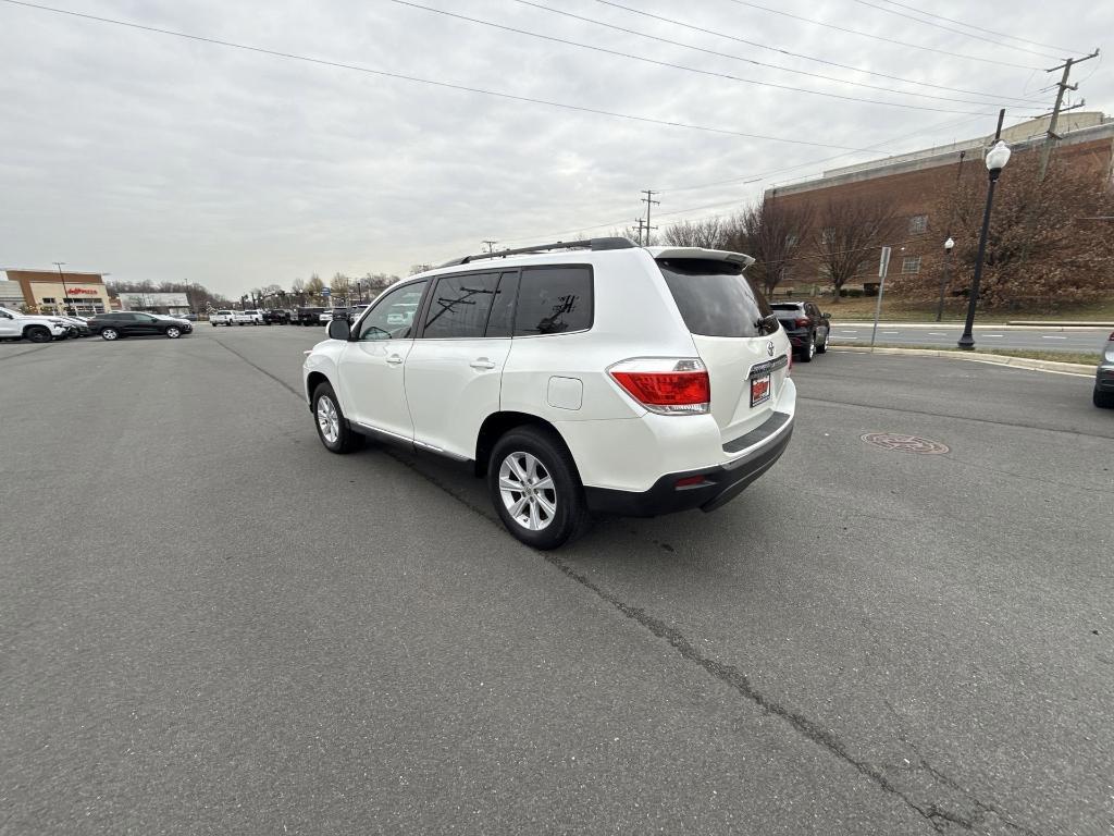 used 2013 Toyota Highlander car, priced at $13,585