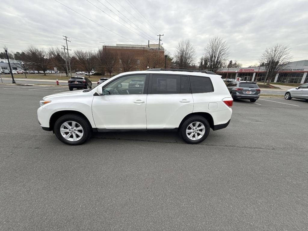 used 2013 Toyota Highlander car, priced at $13,585